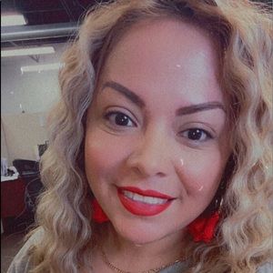 Meet your Posher, Marisela